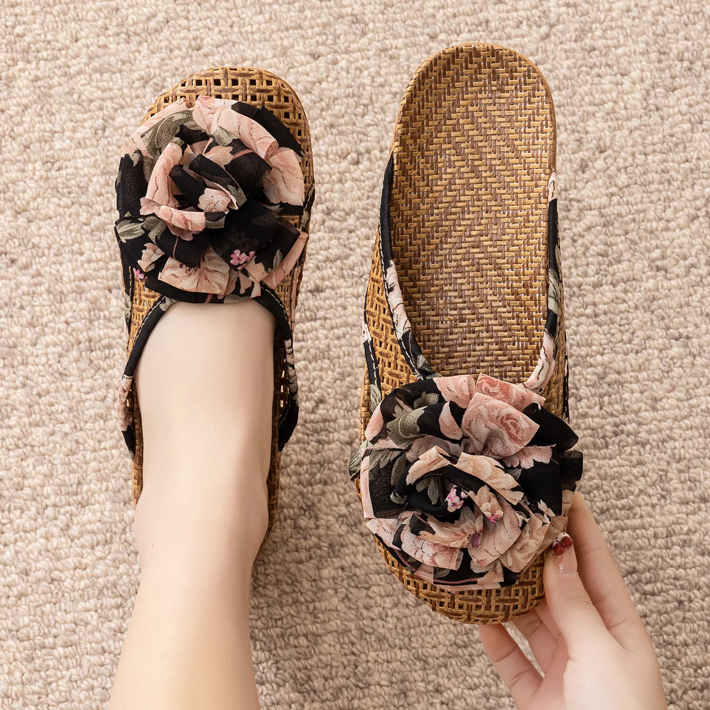 Chaussons d'intérieur en rotin