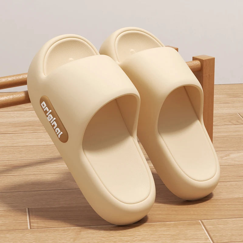 Chaussons à semelle épaisse