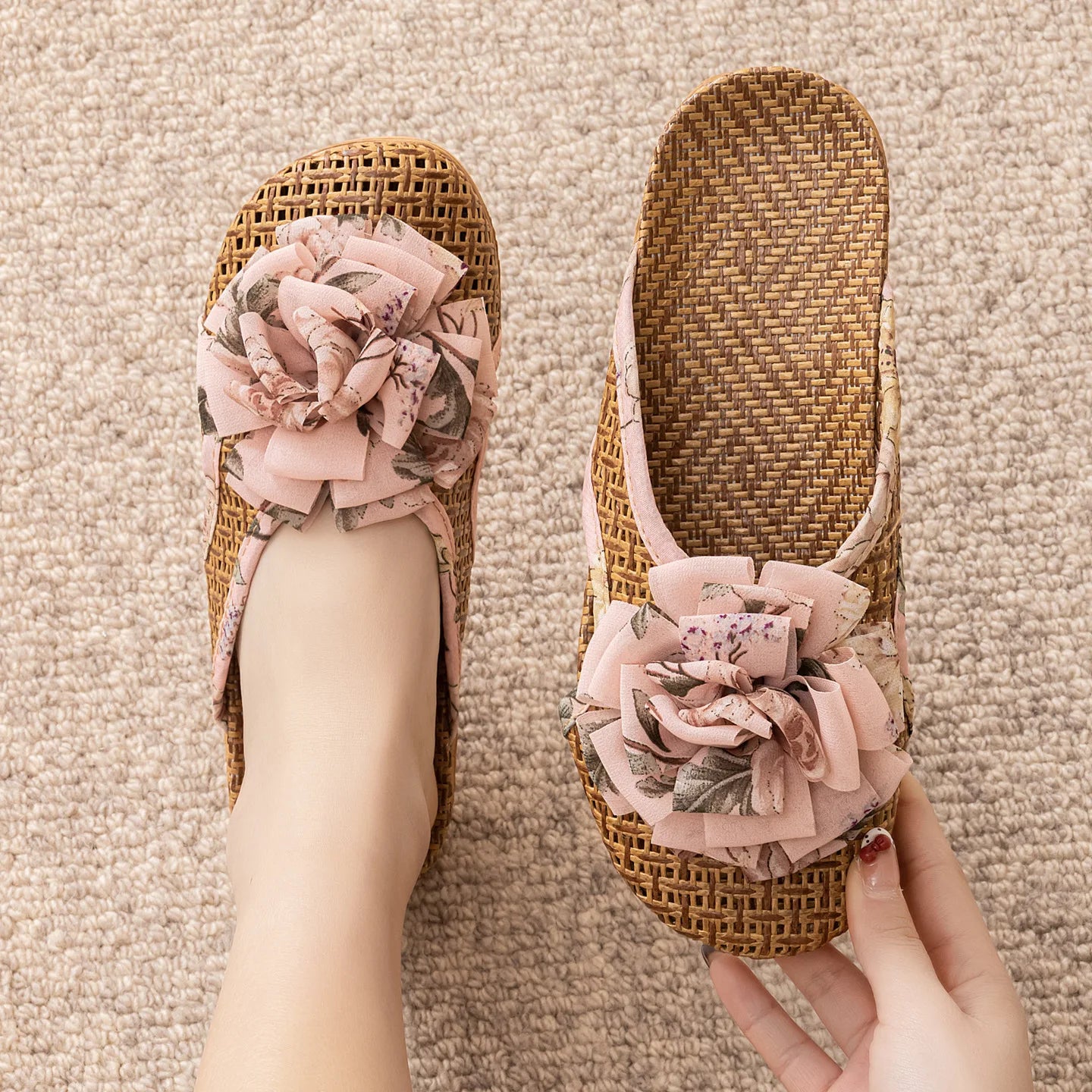 Chaussons d'intérieur en rotin