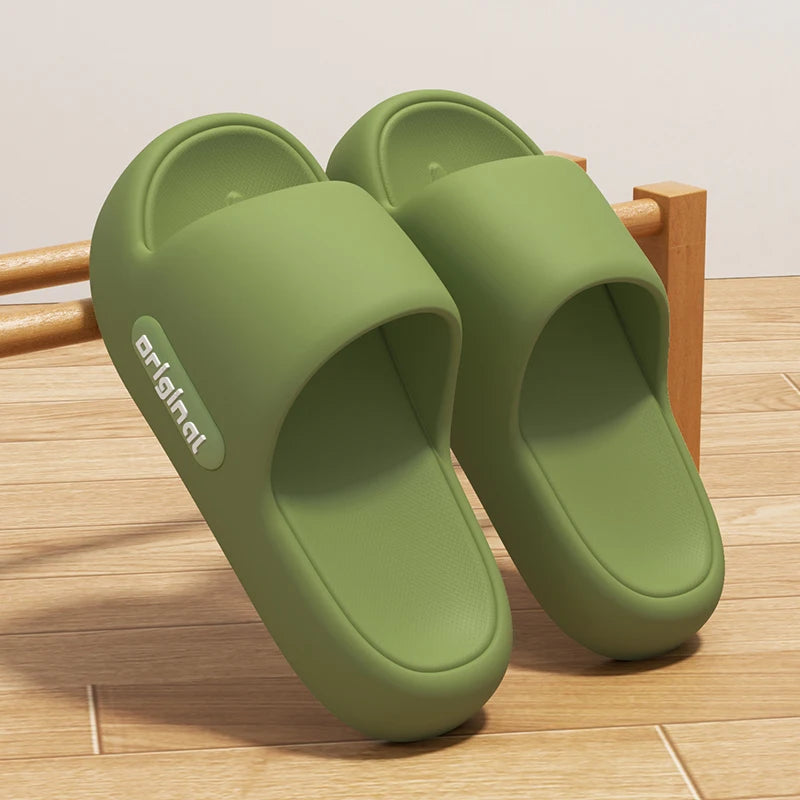 Chaussons à semelle épaisse